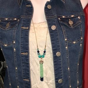🆕Blue & Green shades on a LONG chain necklace NWT